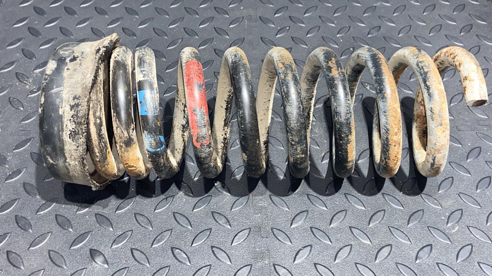 Пружина задняя Mercedes C/W202 1993-2001