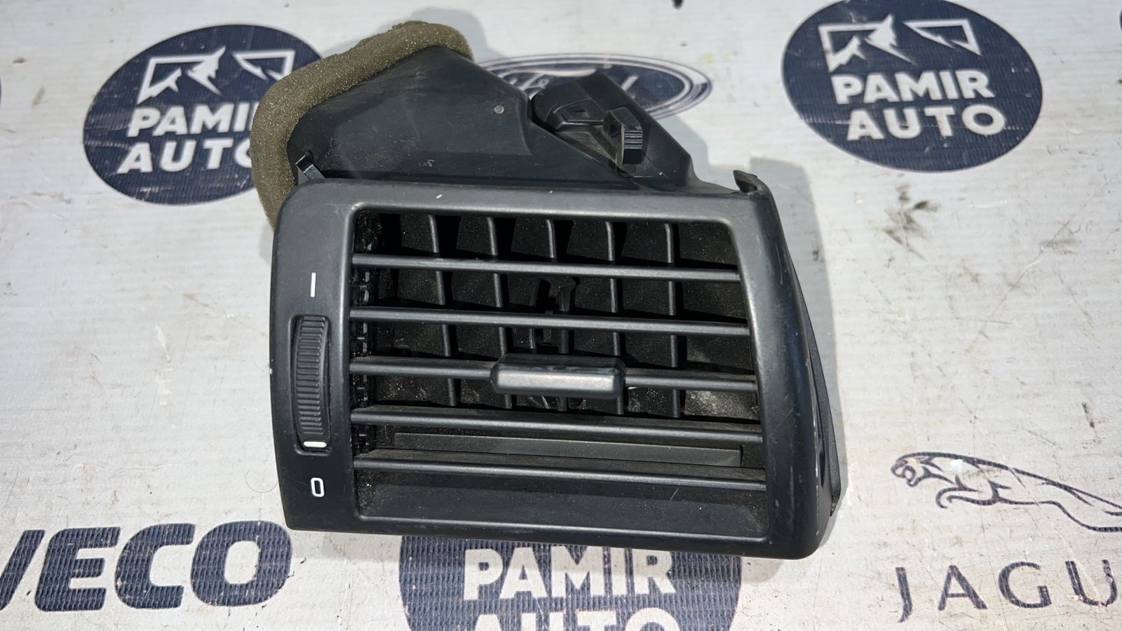 Дефлектор воздушный правый BMW 3/E46 1998-2007