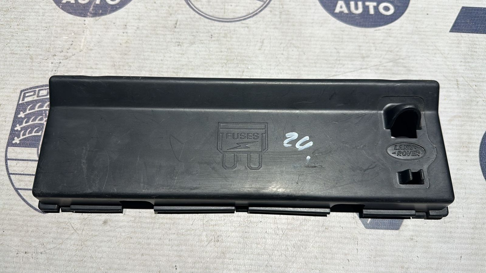 Крышка блока предохранителей Land Rover Freelander 1998-2006