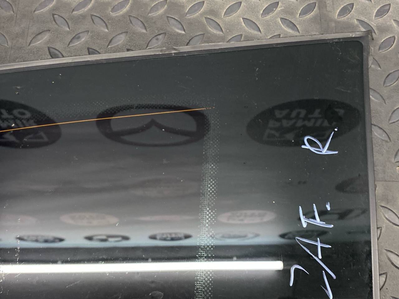 Стекло кузовное глухое заднее правое Opel Zafira/B 2005-2014 — изображение 4