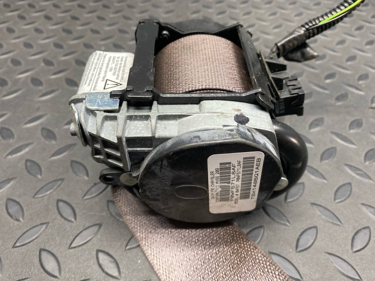 Ремень безопасности передний левый Chrysler PT Cruiser 2000-2010 — изображение 4