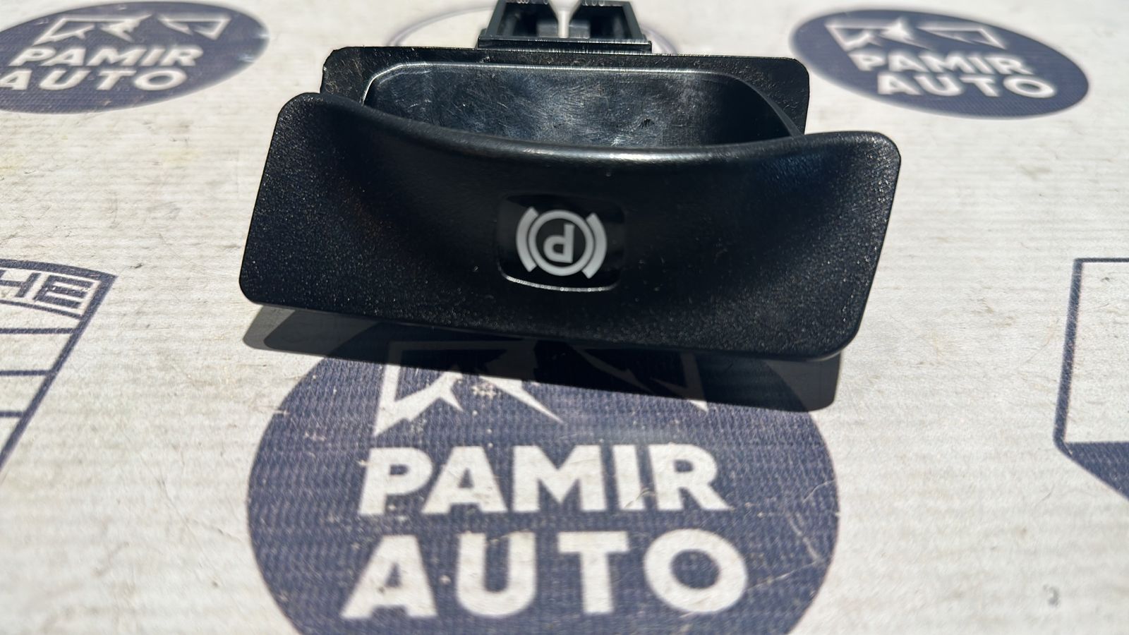 Рычаг стояночного тормоза Mercedes E/W211 2002-2009