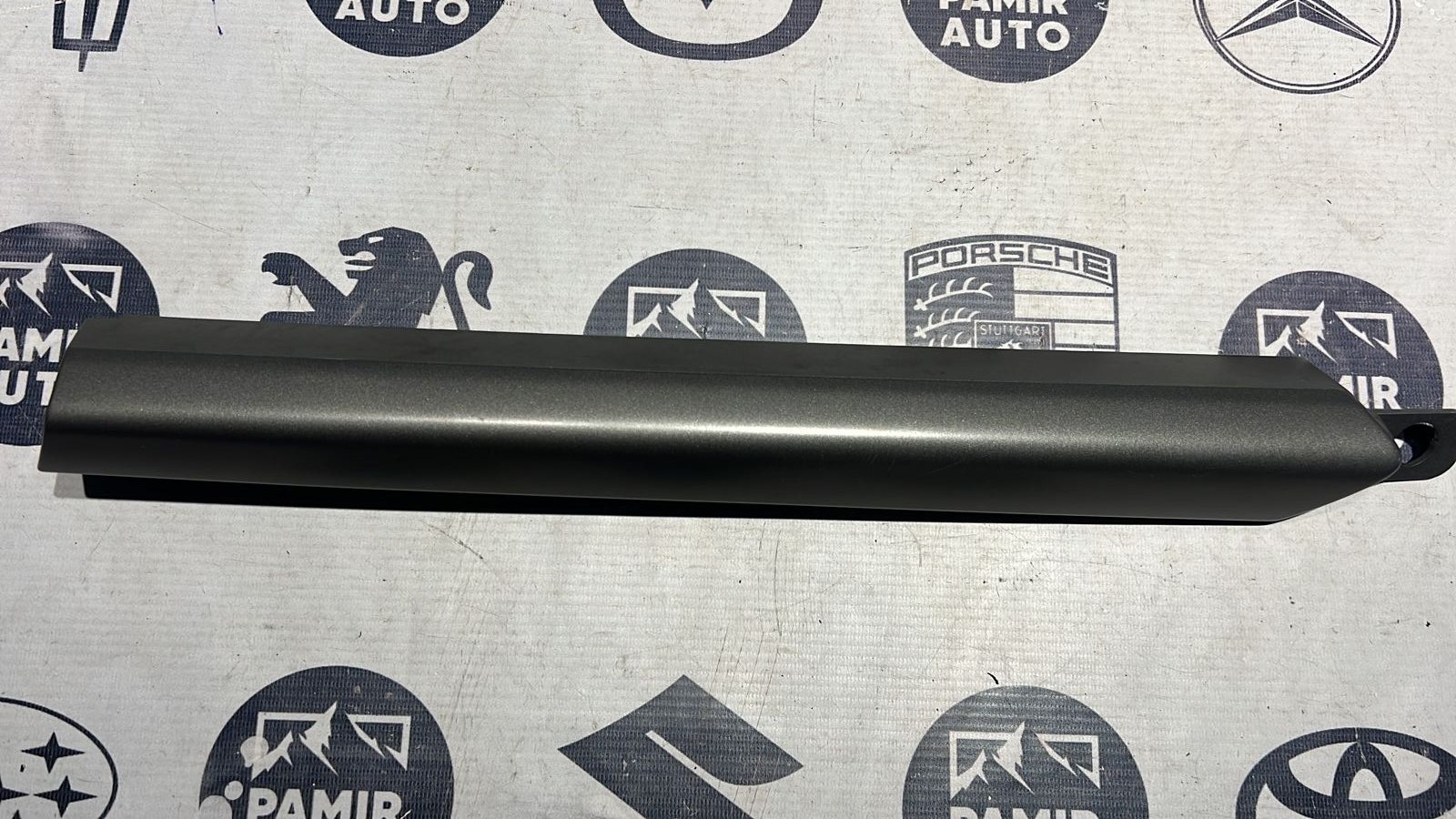 Накладка на торпедо правая Opel Astra/H 2004-2014