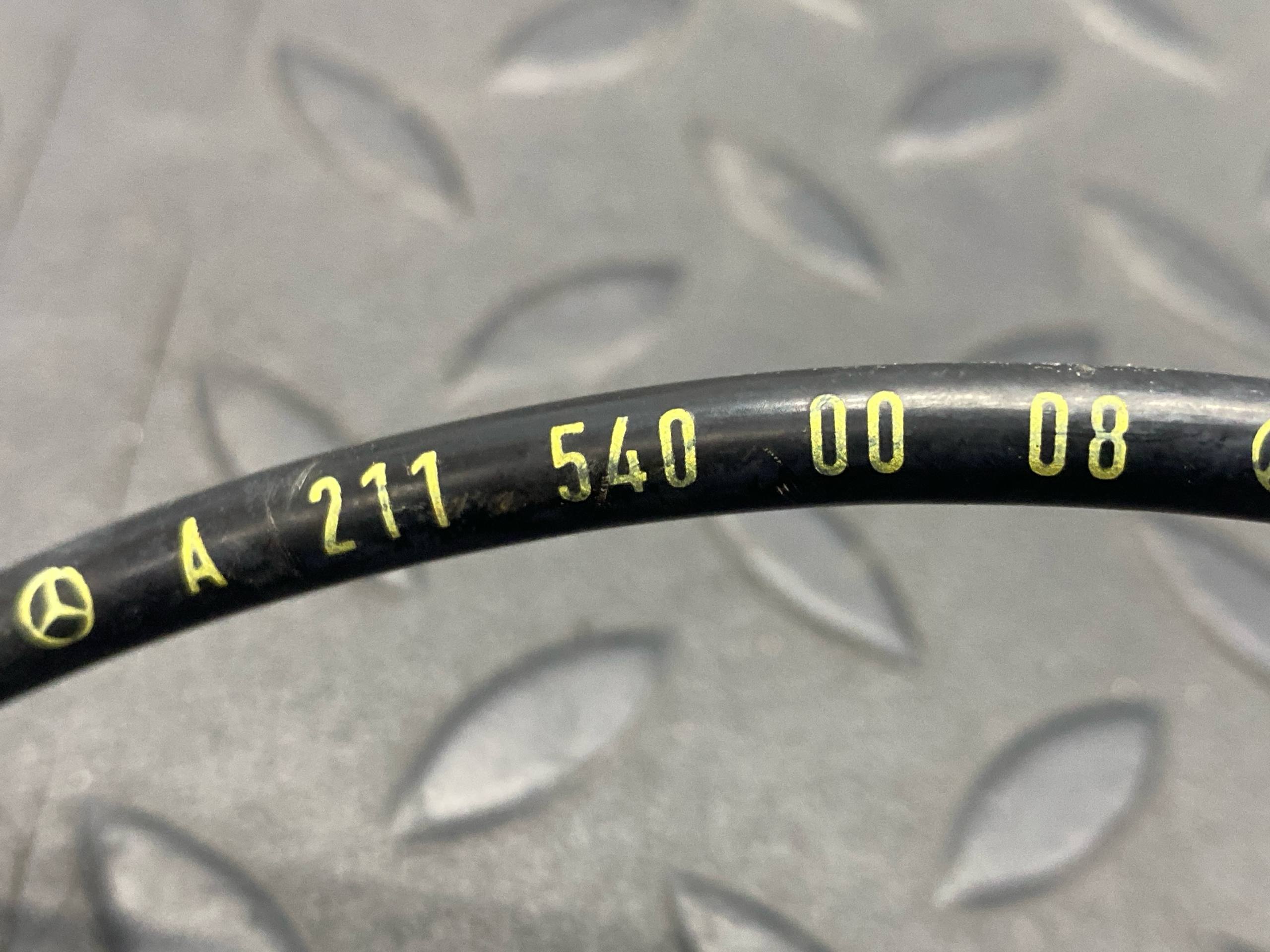 Проводка датчика износа колодок Mercedes E/W211 2002-2009 — изображение 4