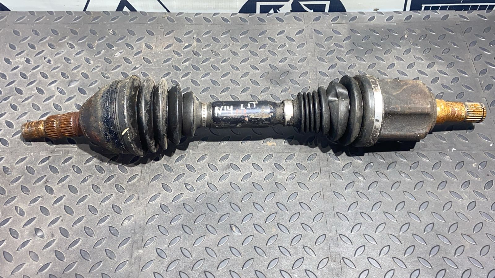 Полуось передняя левая Opel Zafira/B 2005-2014