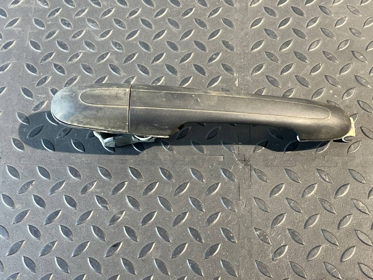 Ручка двери передняя левая Mercedes Vito/W639 2003-2014