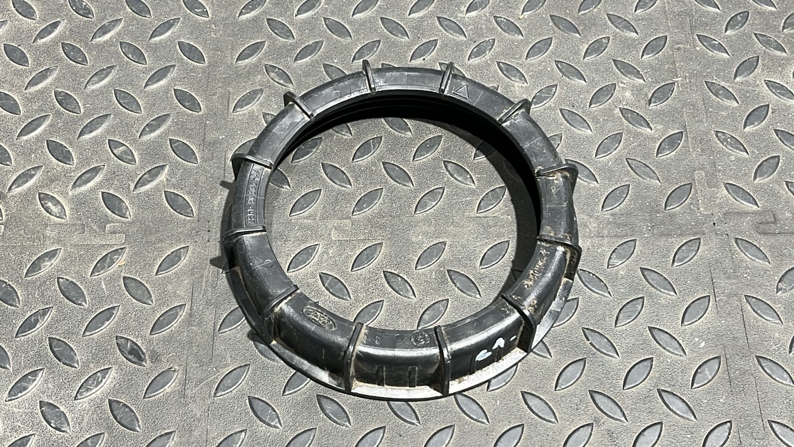 Гайка топливного насоса Ford Mondeo/3 2000-2007