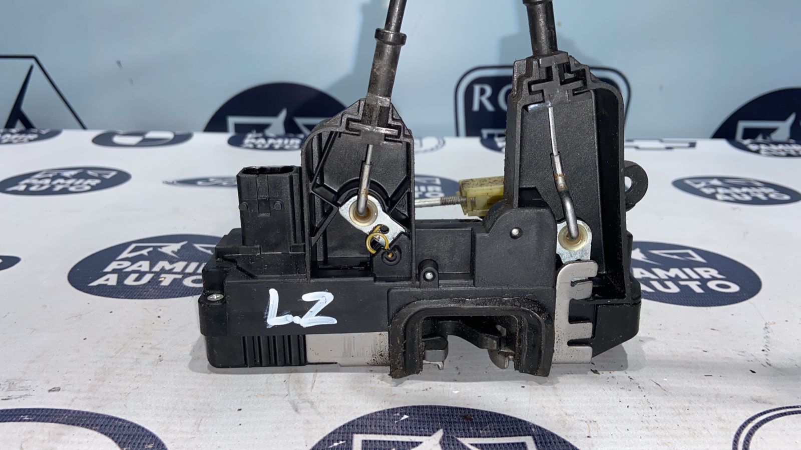 Замок двери задний левый Opel Vectra/C 2002-2008