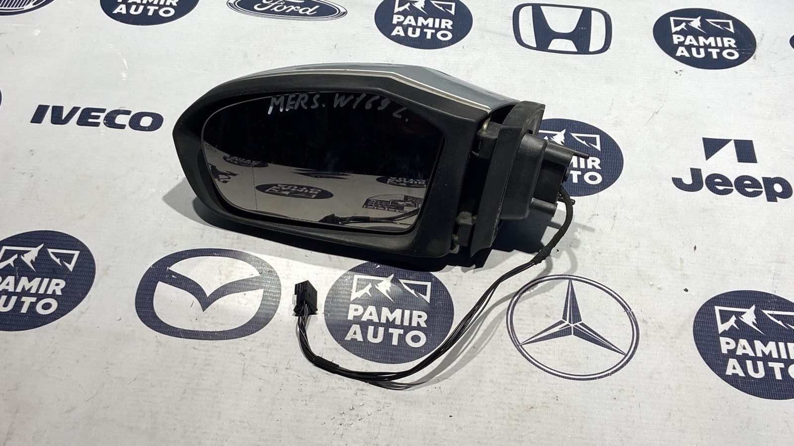 Зеркало левое Mercedes B/W245 2005-2011