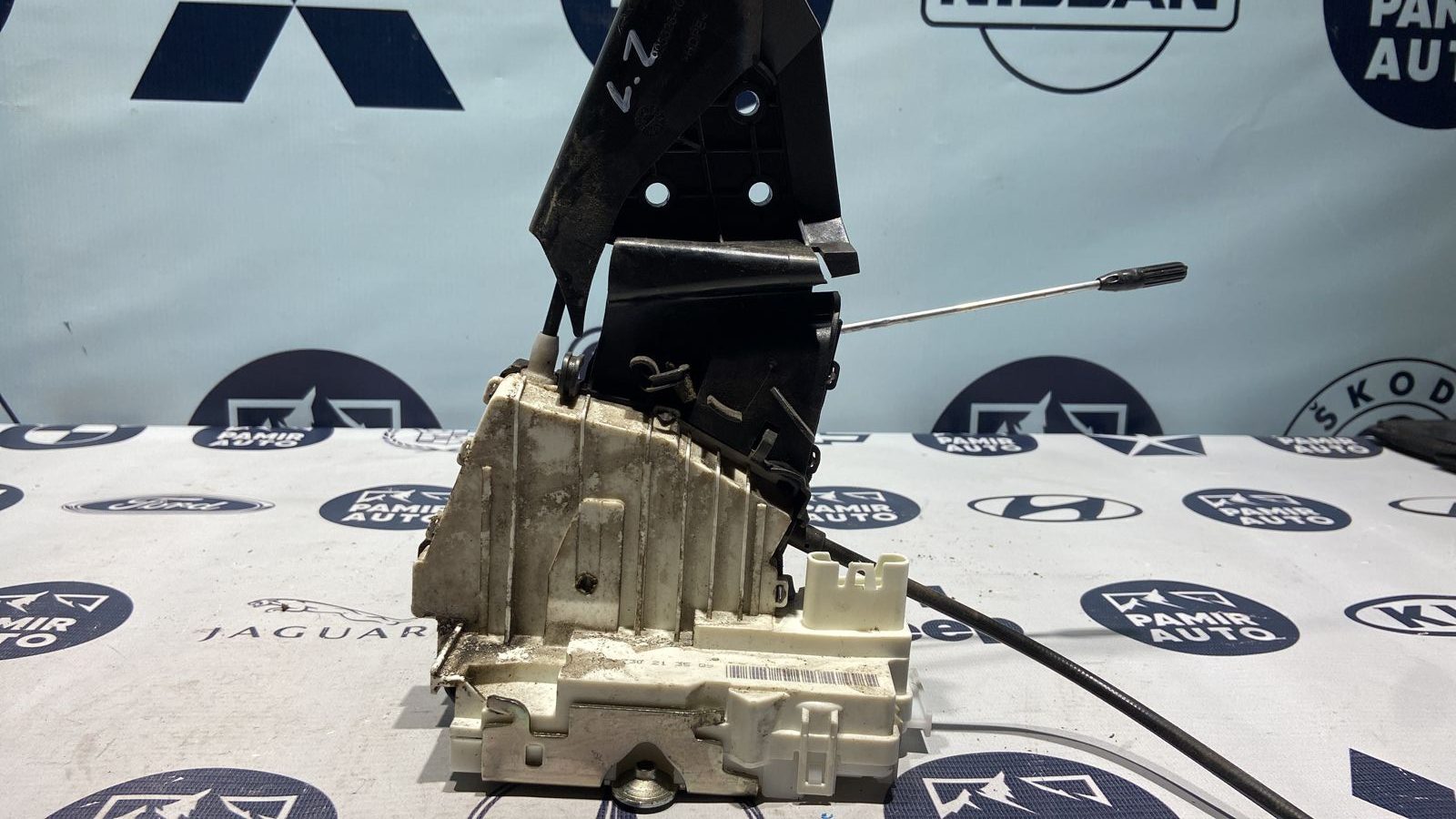 Замок двери задний левый Mercedes B/W245 2005-2011