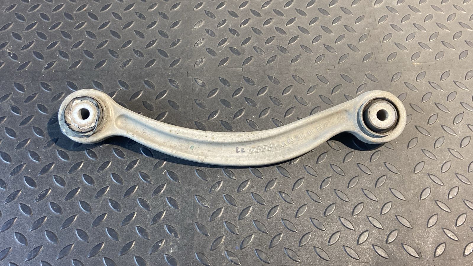 Рычаг задний левый Mercedes C/W204 2006-2015