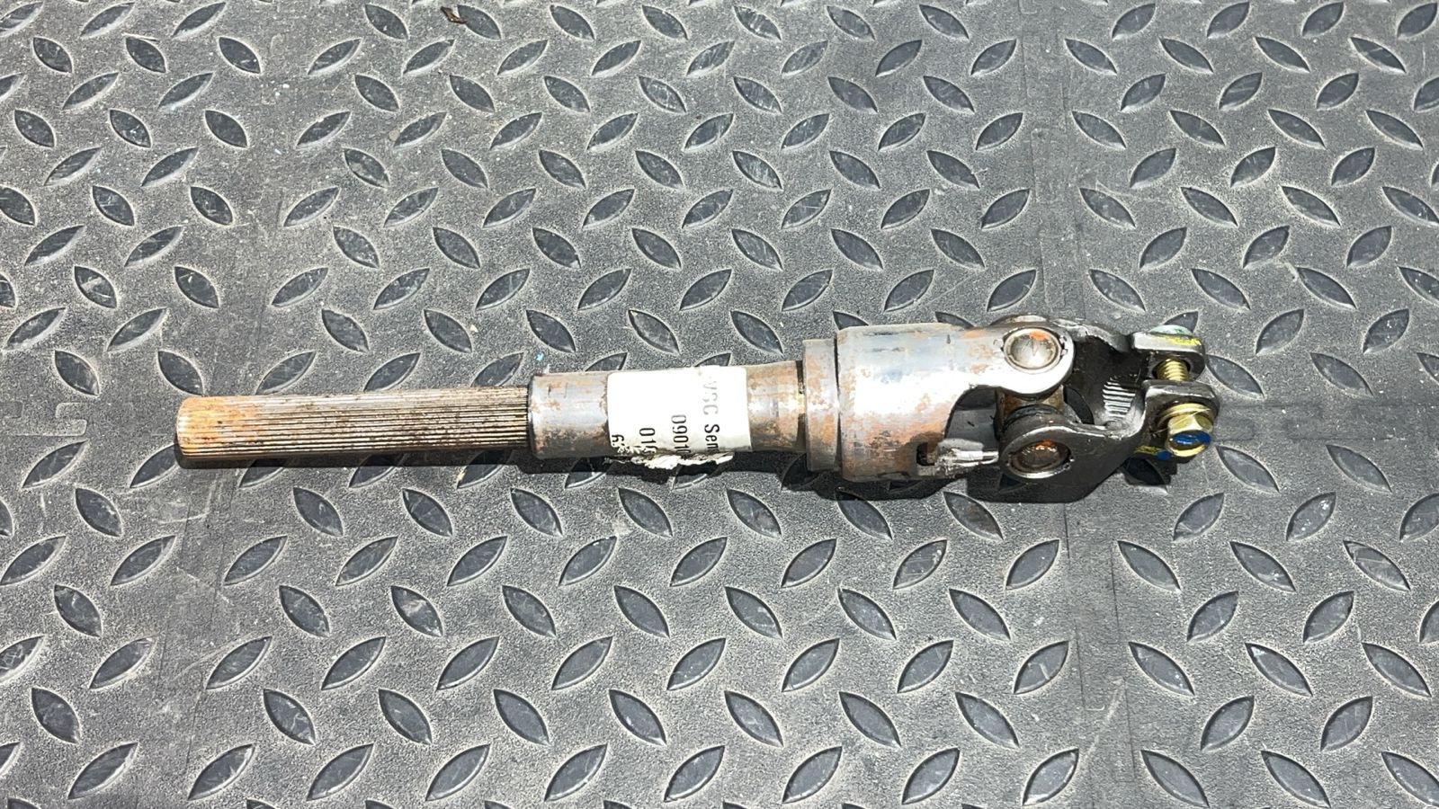 Кардан рулевой Toyota Avensis/2 2003-2009