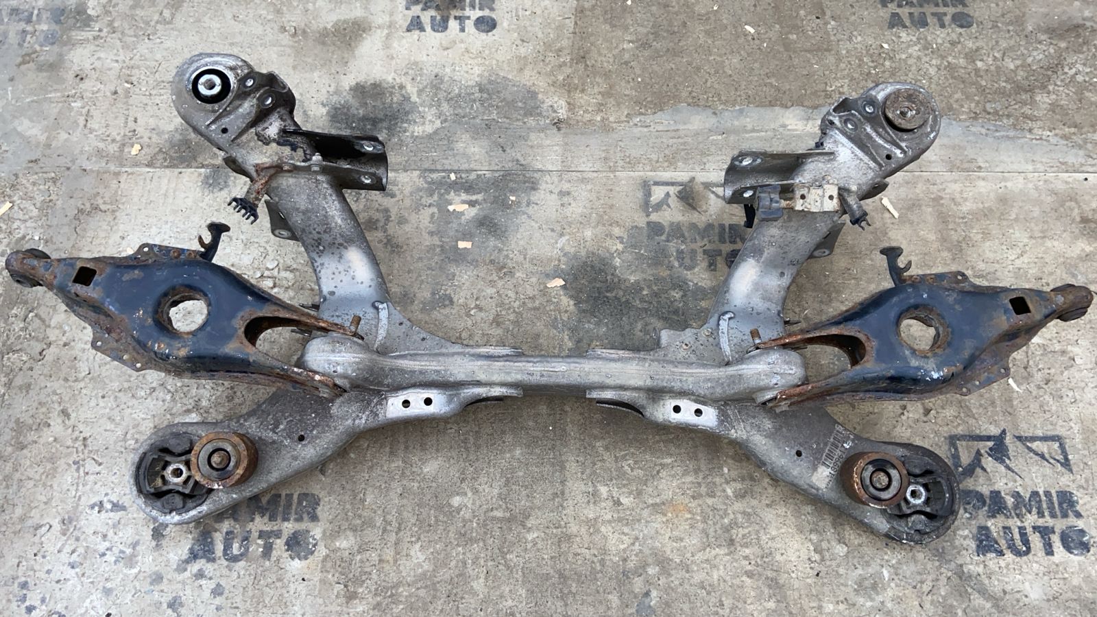 Балка задняя Mercedes E/W211 2002-2009