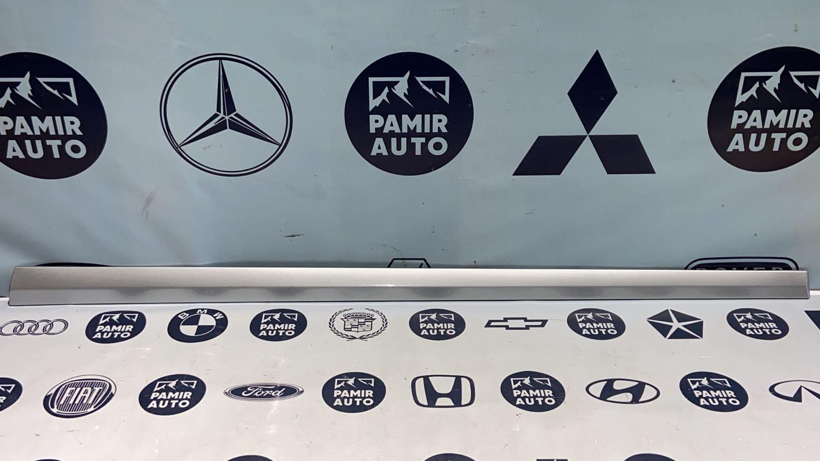 Молдинг двери передний левый Mercedes C/W203 2000-2008