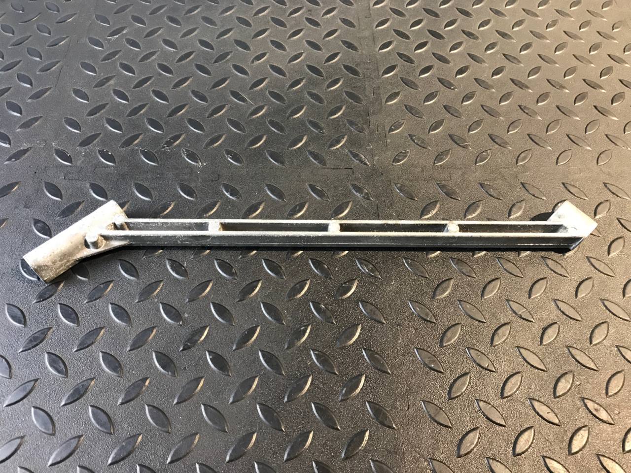 Кронштейн генератора Renault Megane/2 2002-2009