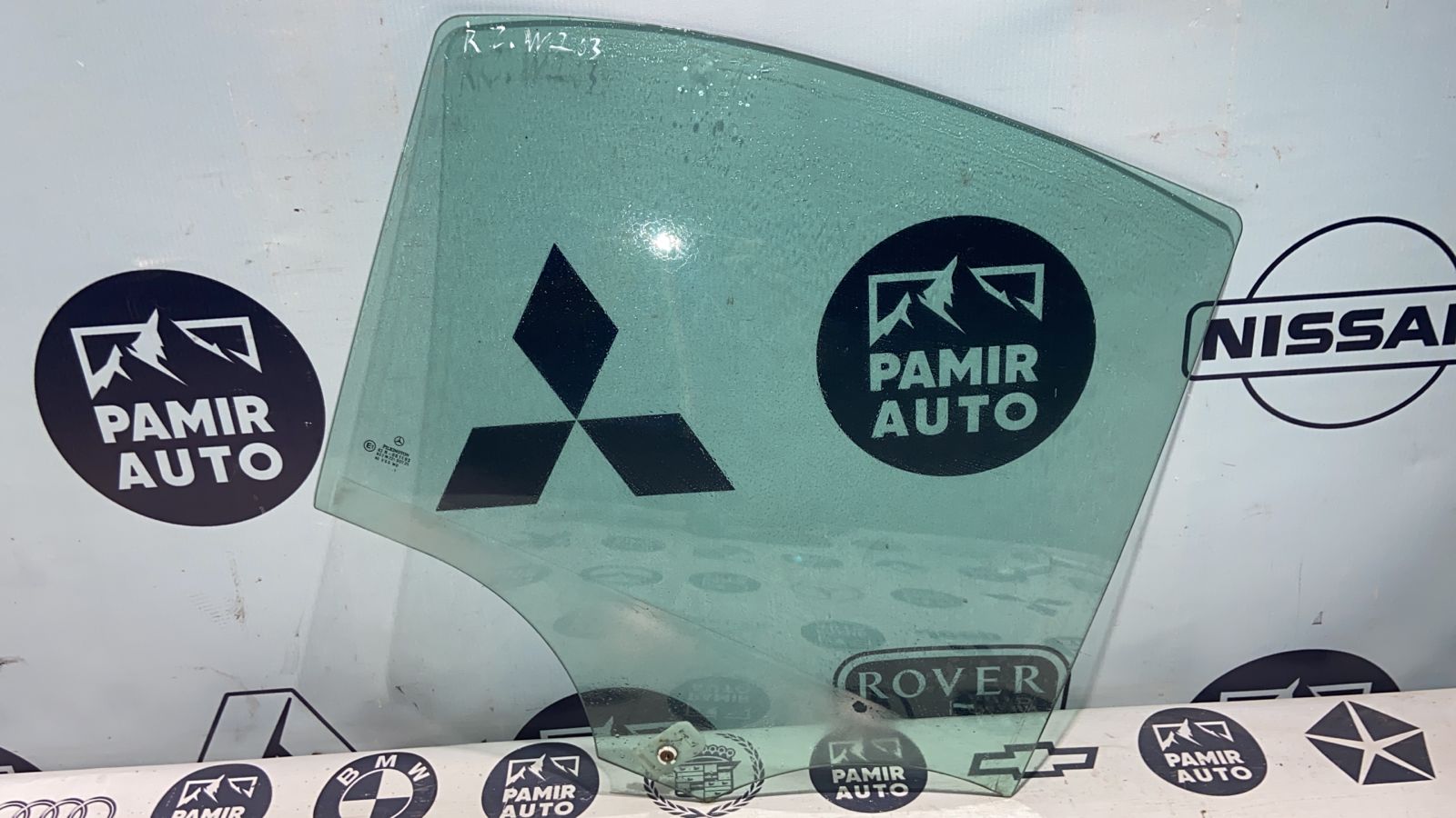 Стекло двери заднее правое Mercedes C/W203 2000-2008