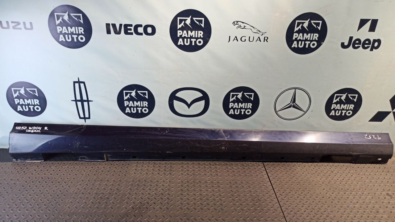 Накладка порога правая Mercedes C/W204 2006-2015