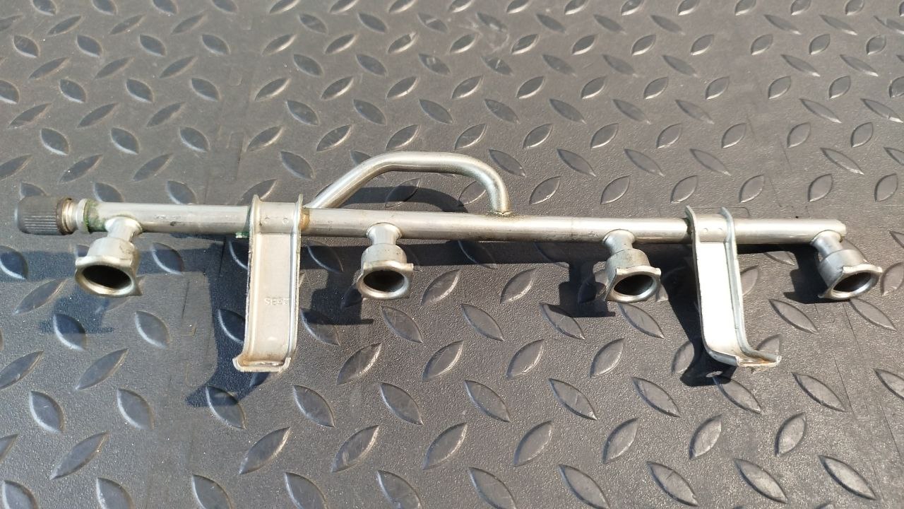 Рампа топливная Opel Astra/H 2004-2014