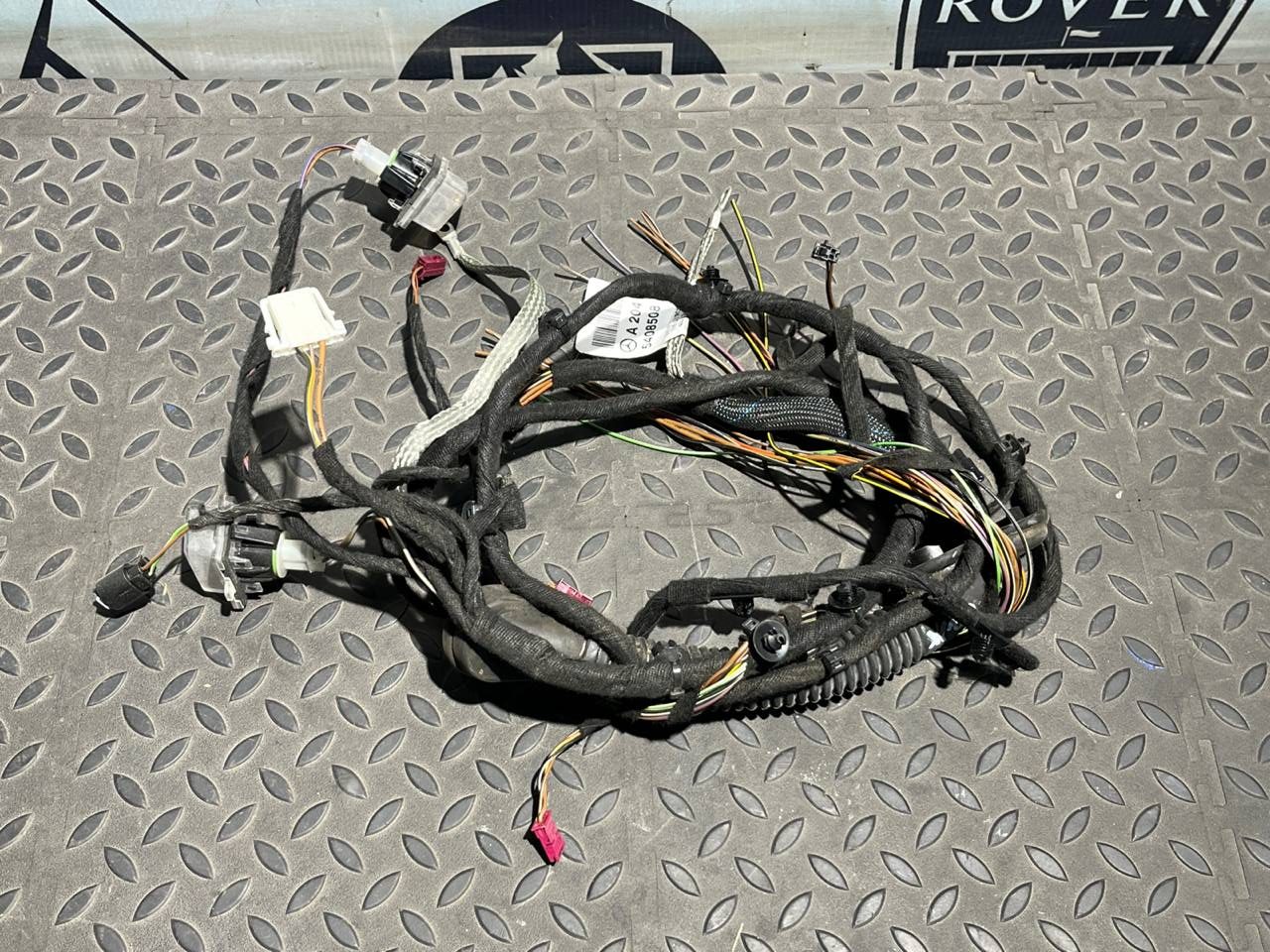 Проводка двери багажника Mercedes C/W204 2006-2015