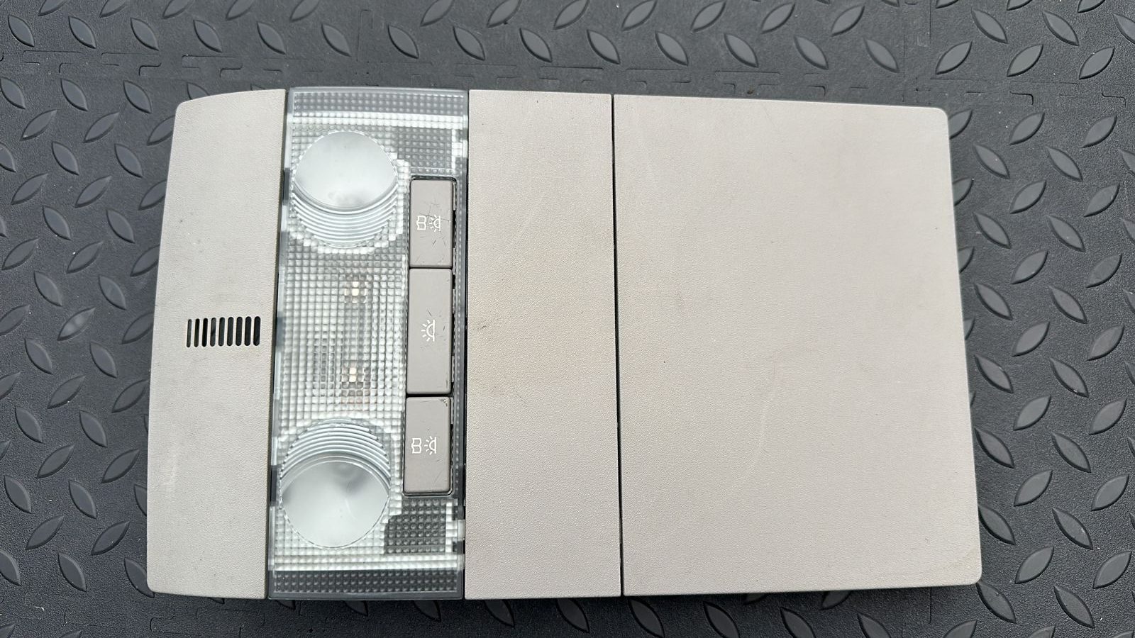 Плафон салонный Opel Astra/H 2004-2014