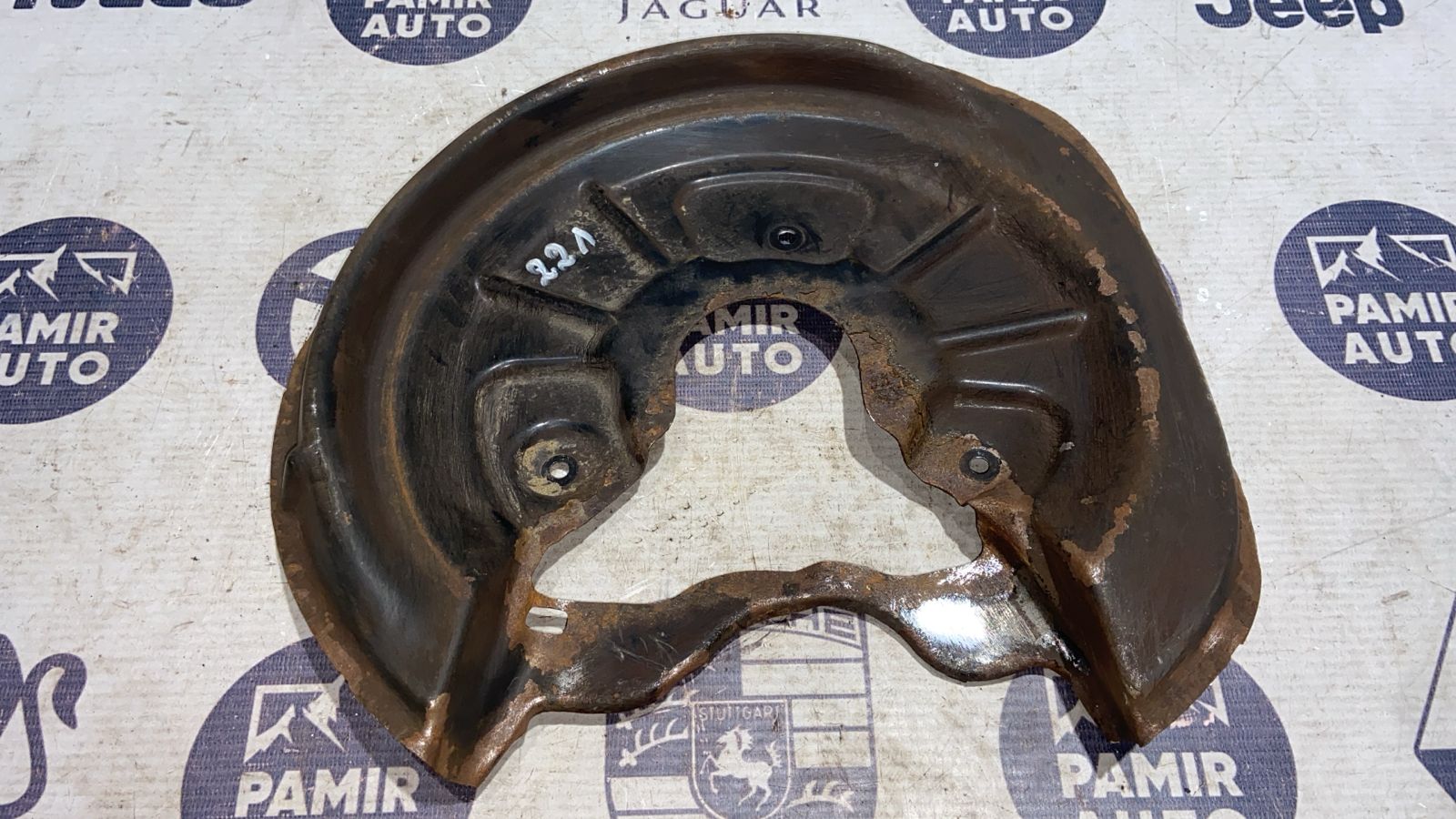 Щит тормозной (Пыльник) задний левый Volkswagen Golf/5 2003-2009