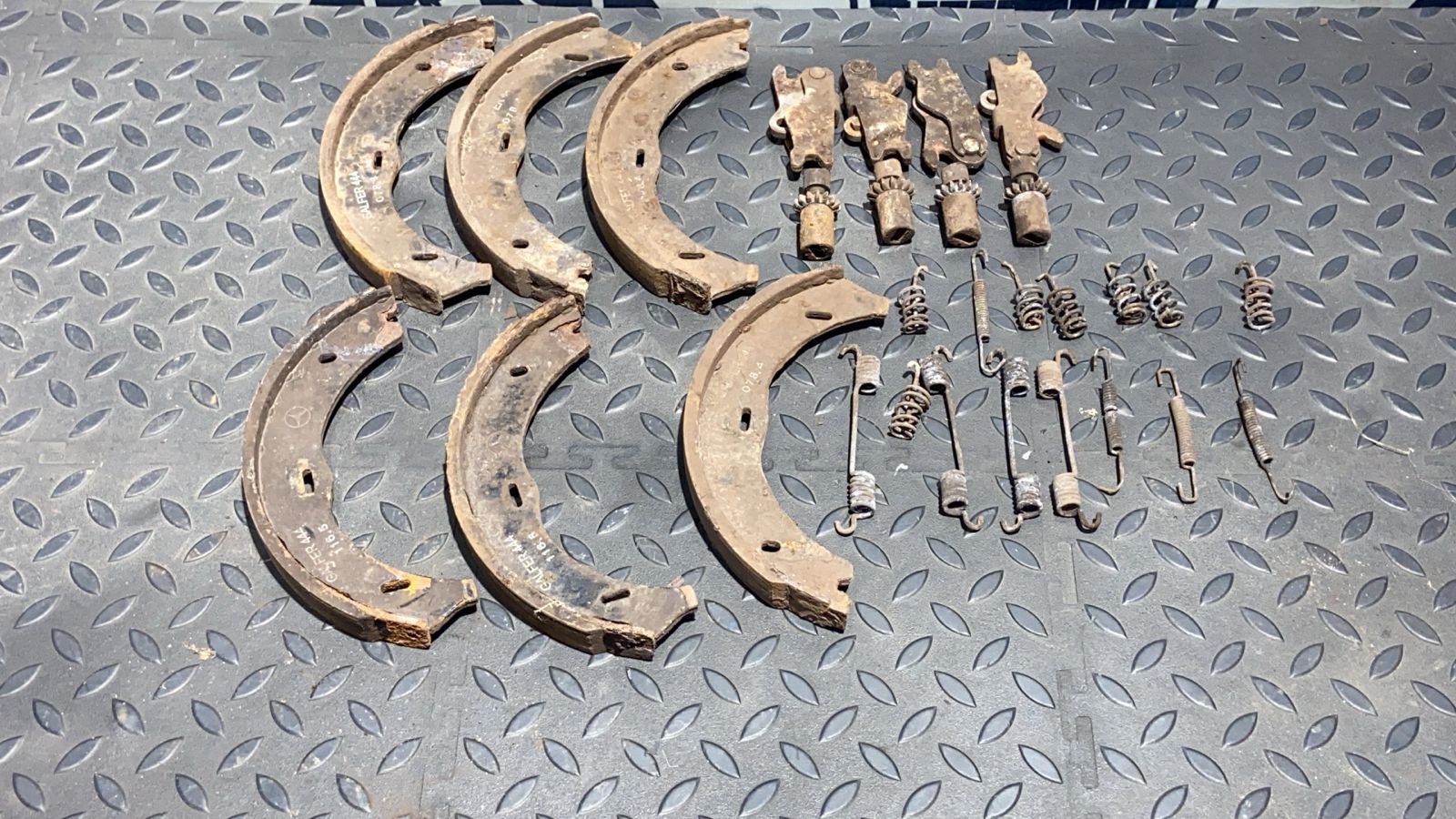 Механизм стояночного тормоза Mercedes Vito/W639 2003-2014