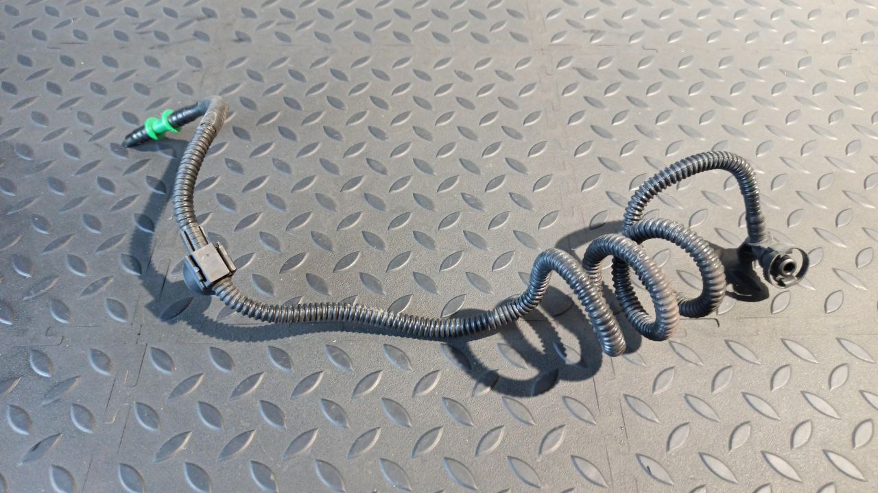 Трубка топливная Renault Scenic/2 2003-2009