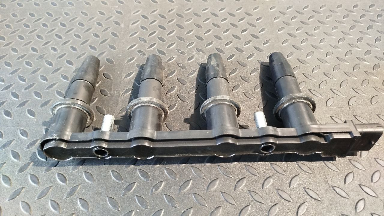 Катушка зажигания Opel Astra/H 2004-2014