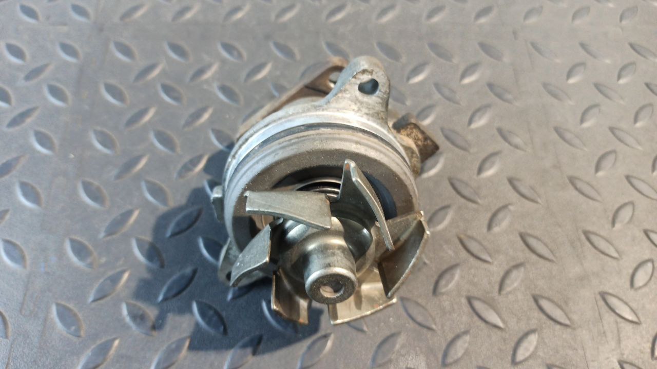 Насос водяной (Помпа) Ford Mondeo/3 2000-2007