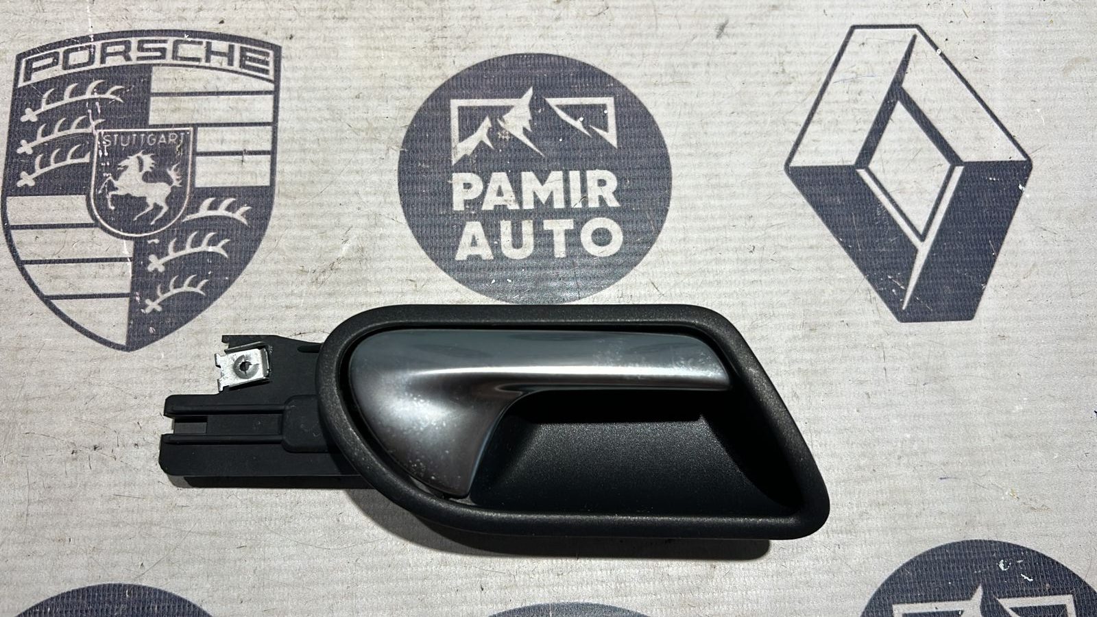 Ручка двери задняя правая Volkswagen Golf/5 2003-2009