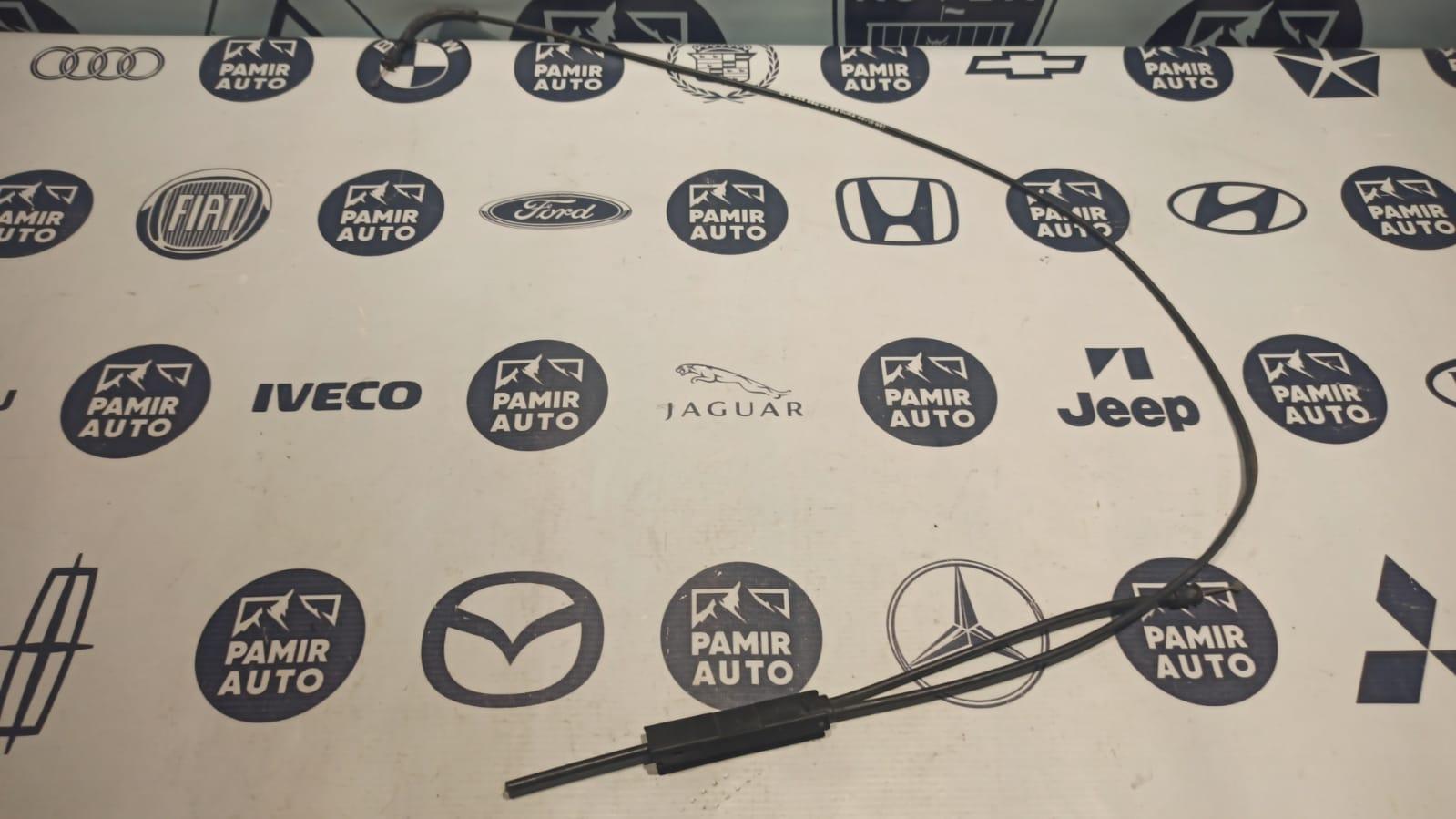 Трос замка капота Mercedes C/W204 2006-2015