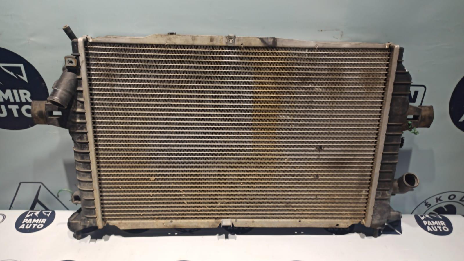 Радиатор ОЖ Opel Zafira/B 2005-2014