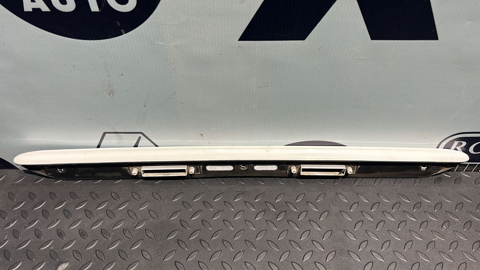 Накладка крышки багажника Mercedes C/W202 1993-2001