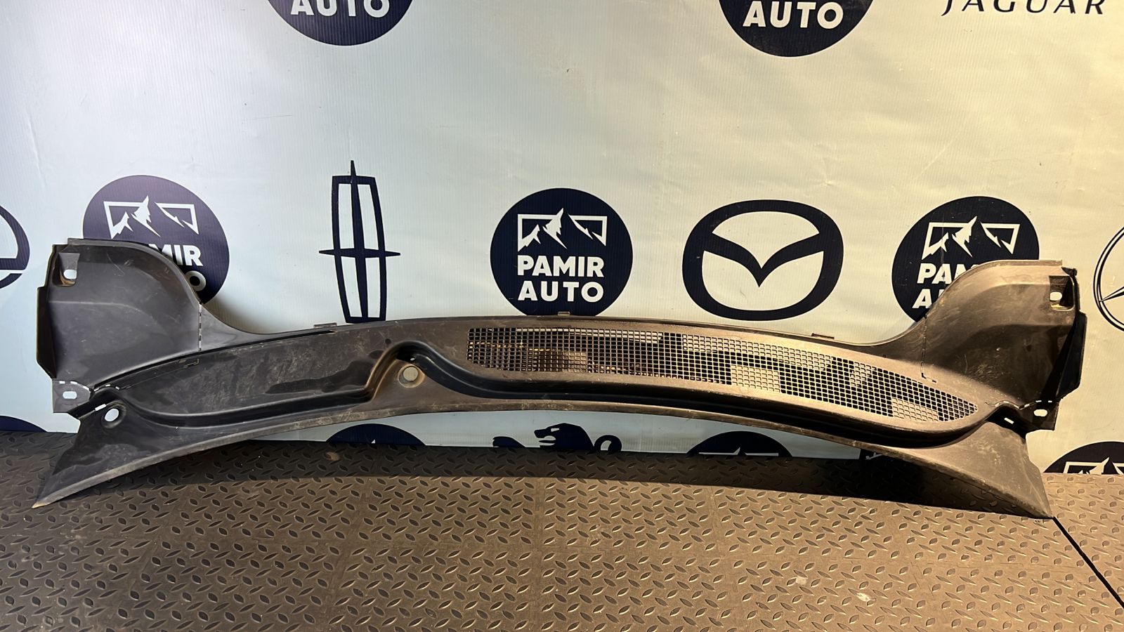 Решетка под лобовое стекло (Жабо) Renault Megane/2 2002-2009