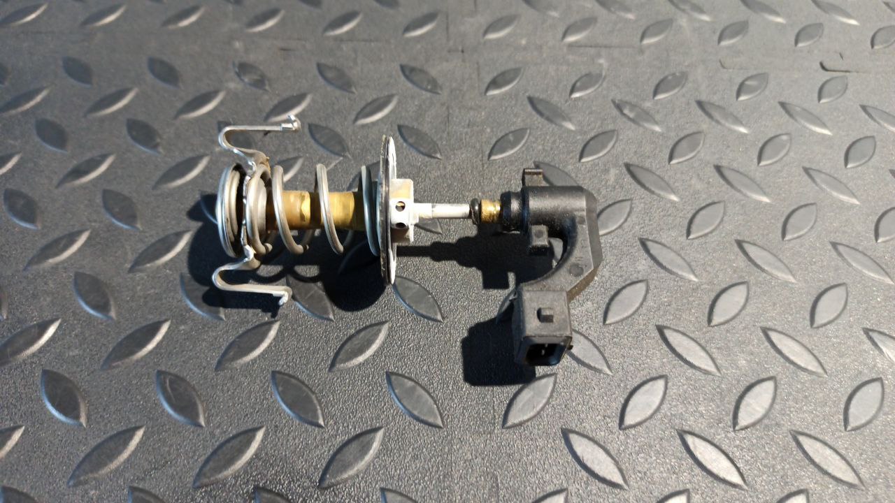 Термостат BMW 3/E46 1998-2007