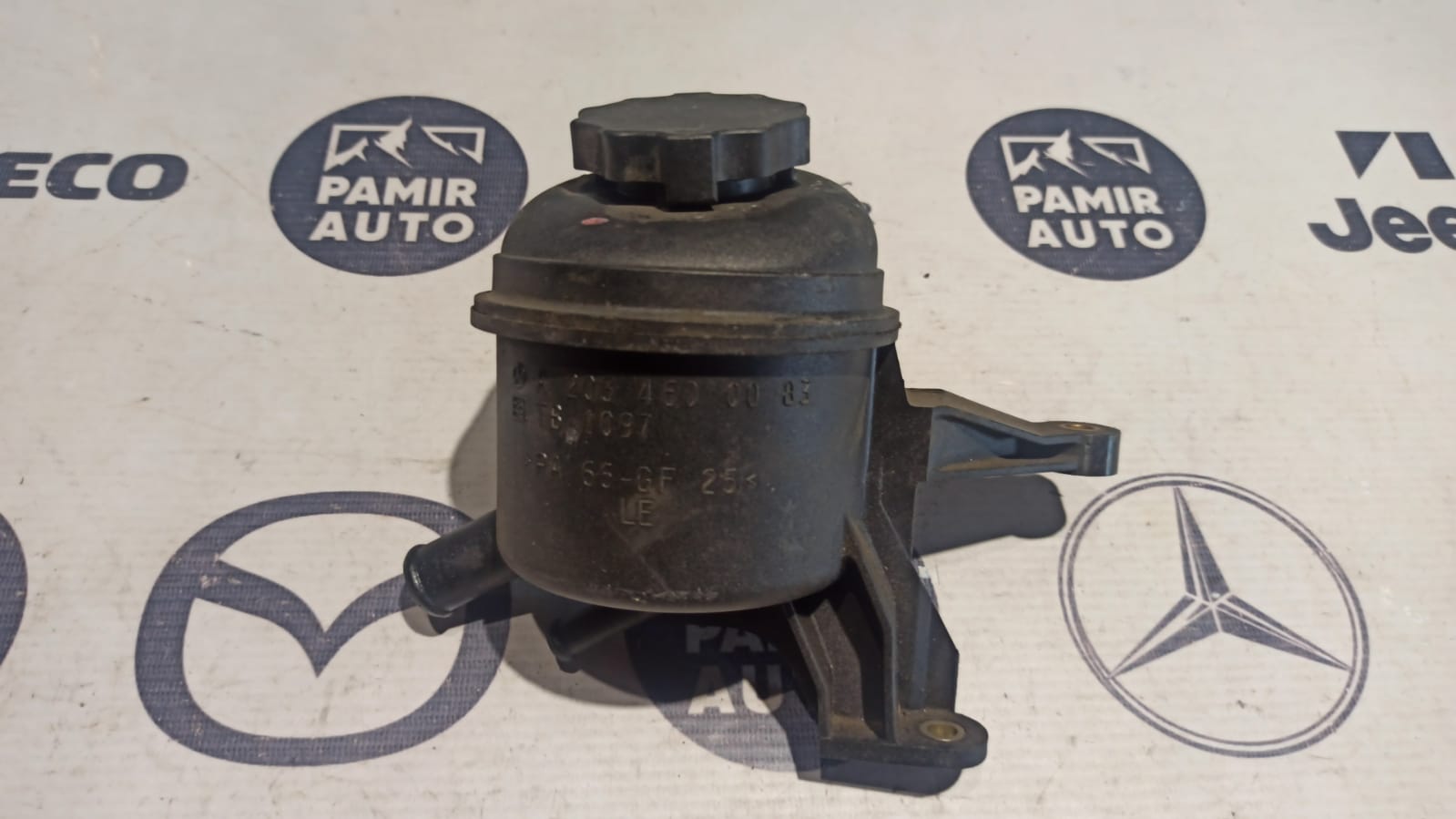 Бачок ГУР Mercedes C/W203 2000-2008