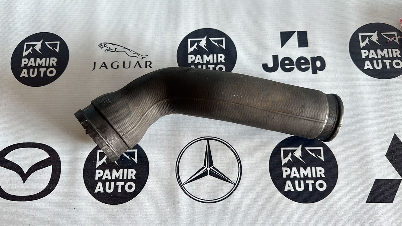 Патрубок интеркулера Mercedes Sprinter/W901-W909 1995-н.в.