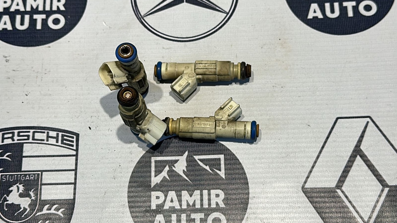 Форсунка бензиновая Ford C-Max 2003-2010