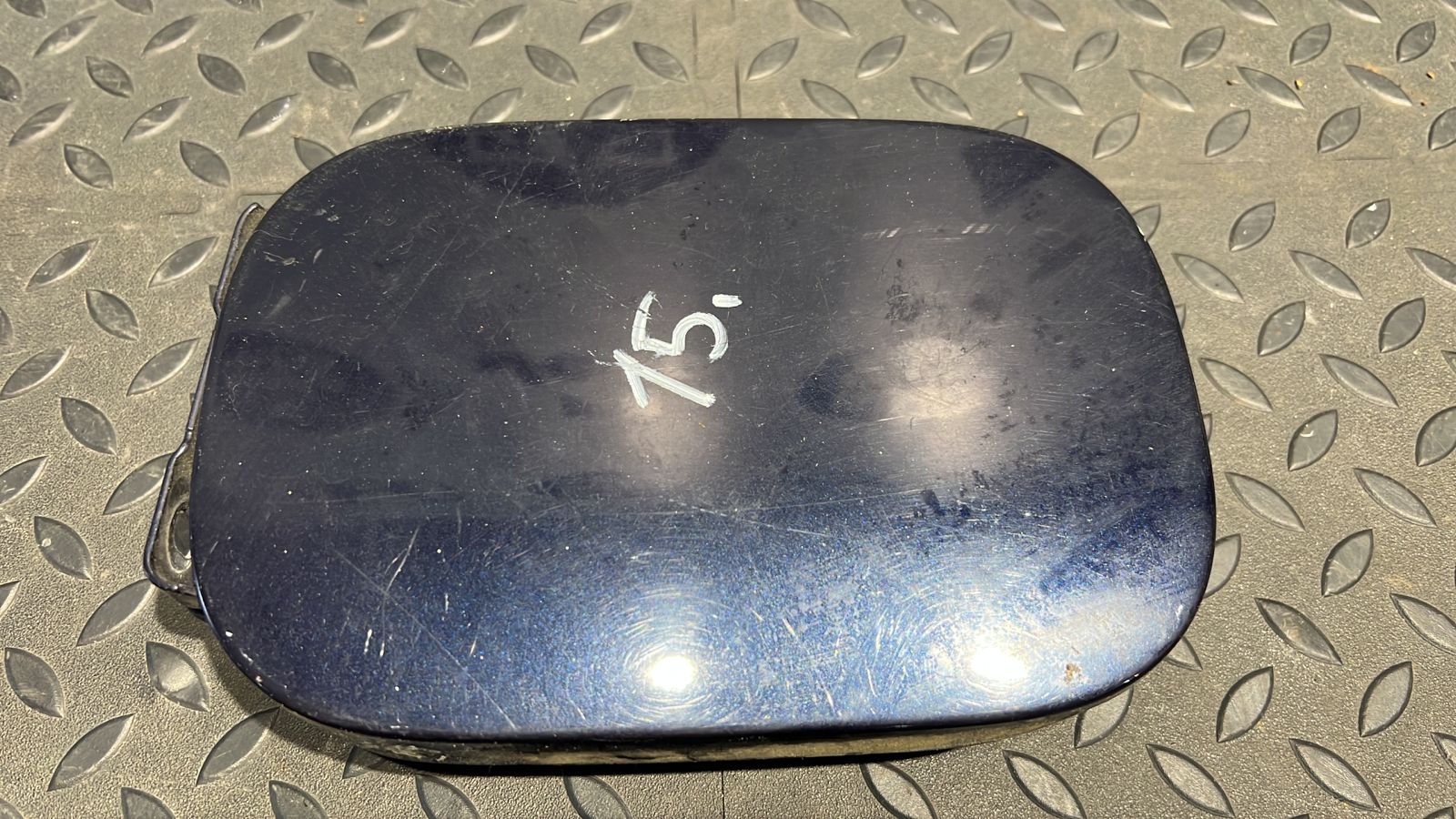 Лючок бензобака Mercedes C/W203 2000-2008