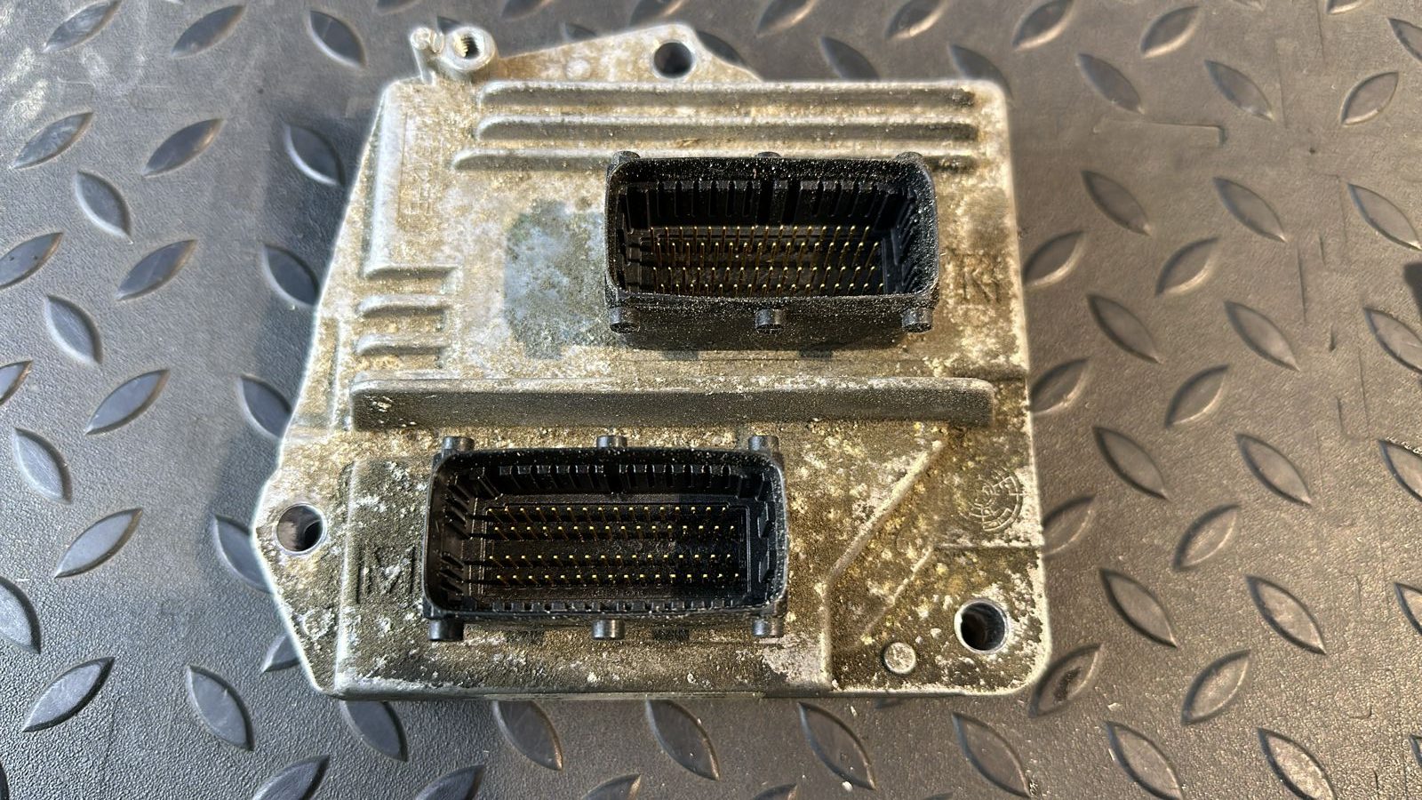 Блок управления двигателем Opel Astra/H 2004-2014