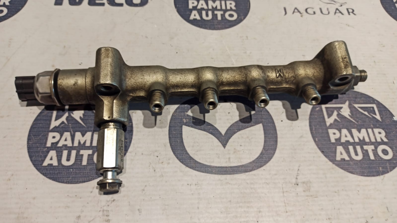 Рампа топливная Opel Zafira/B 2005-2014