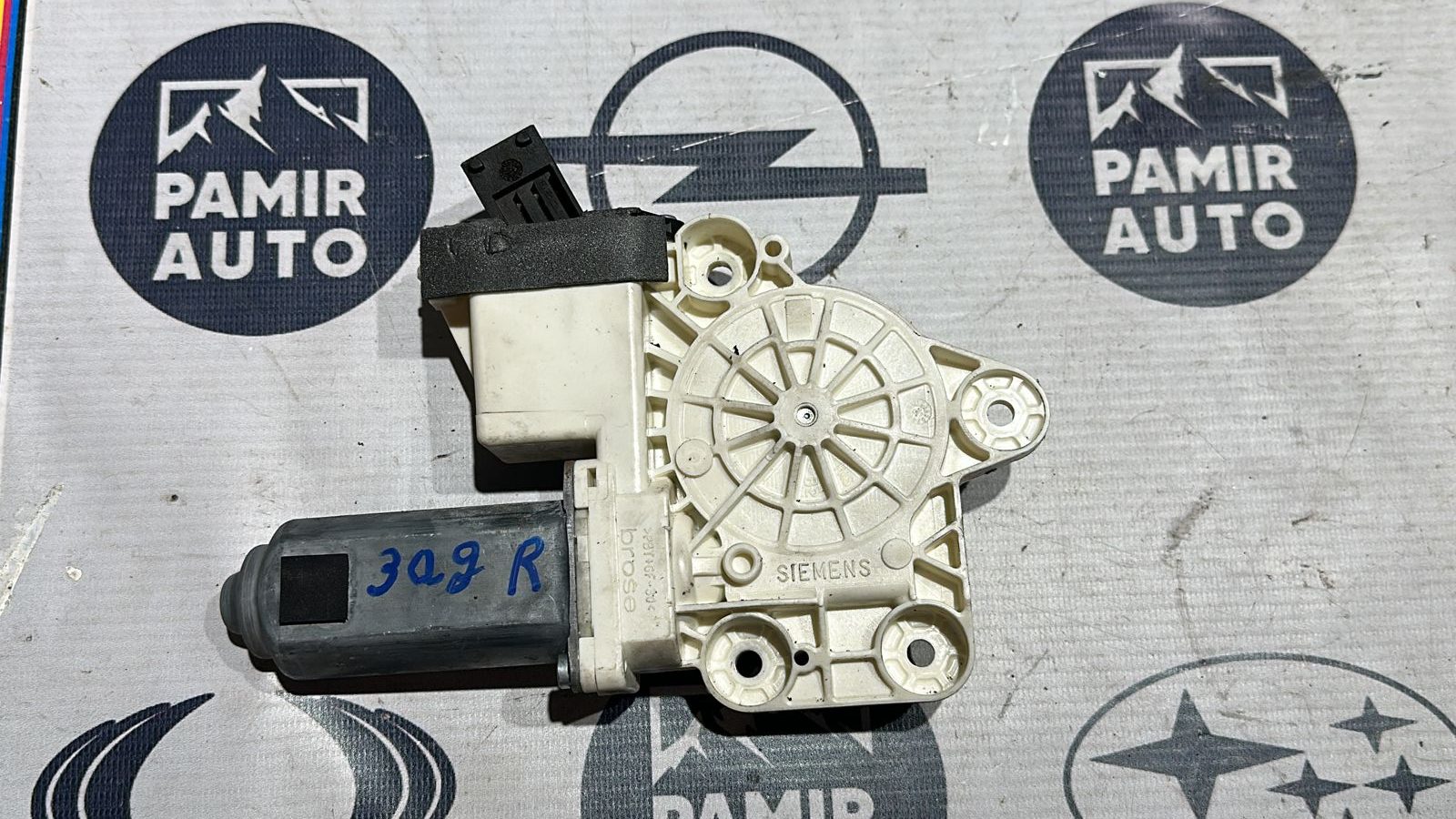 Моторчик стеклоподъемника задний правый Opel Vectra/C 2002-2008