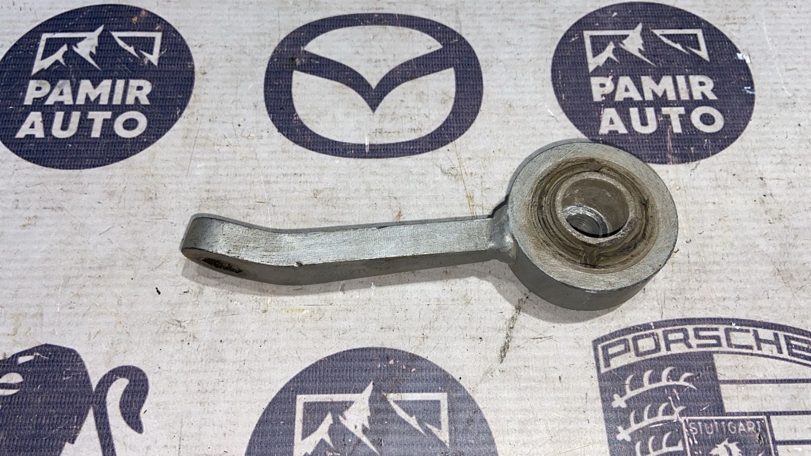 Стойка стабилизатора передняя Mercedes E/W211 2002-2009