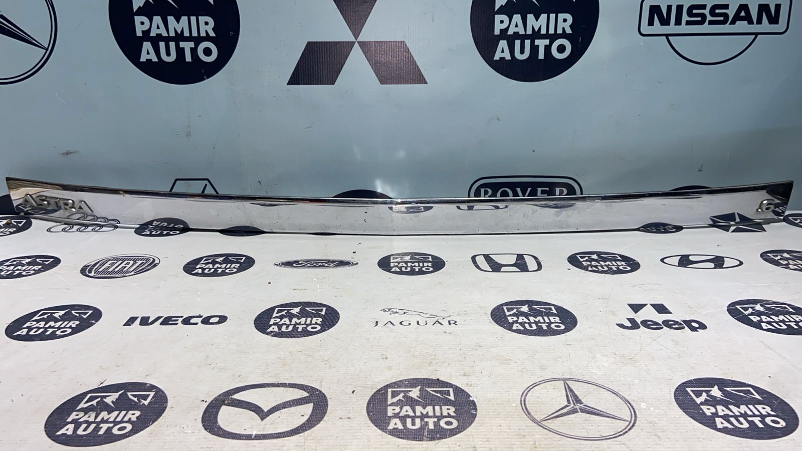 Накладка двери багажника Opel Astra/H 2004-2014