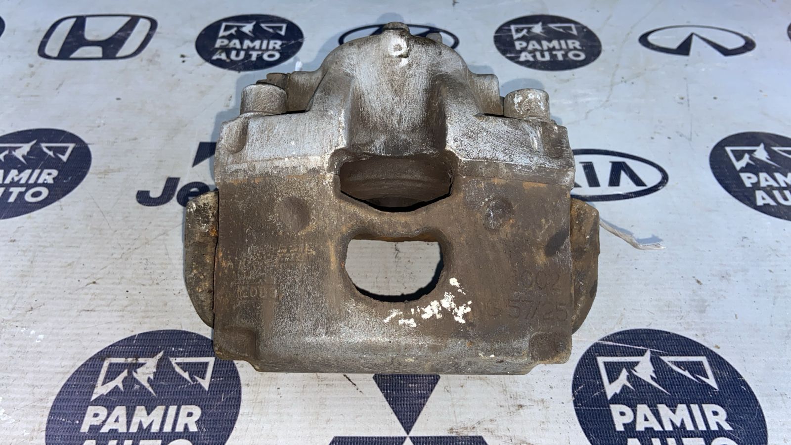 Суппорт передний правый Opel Vectra/C 2002-2008