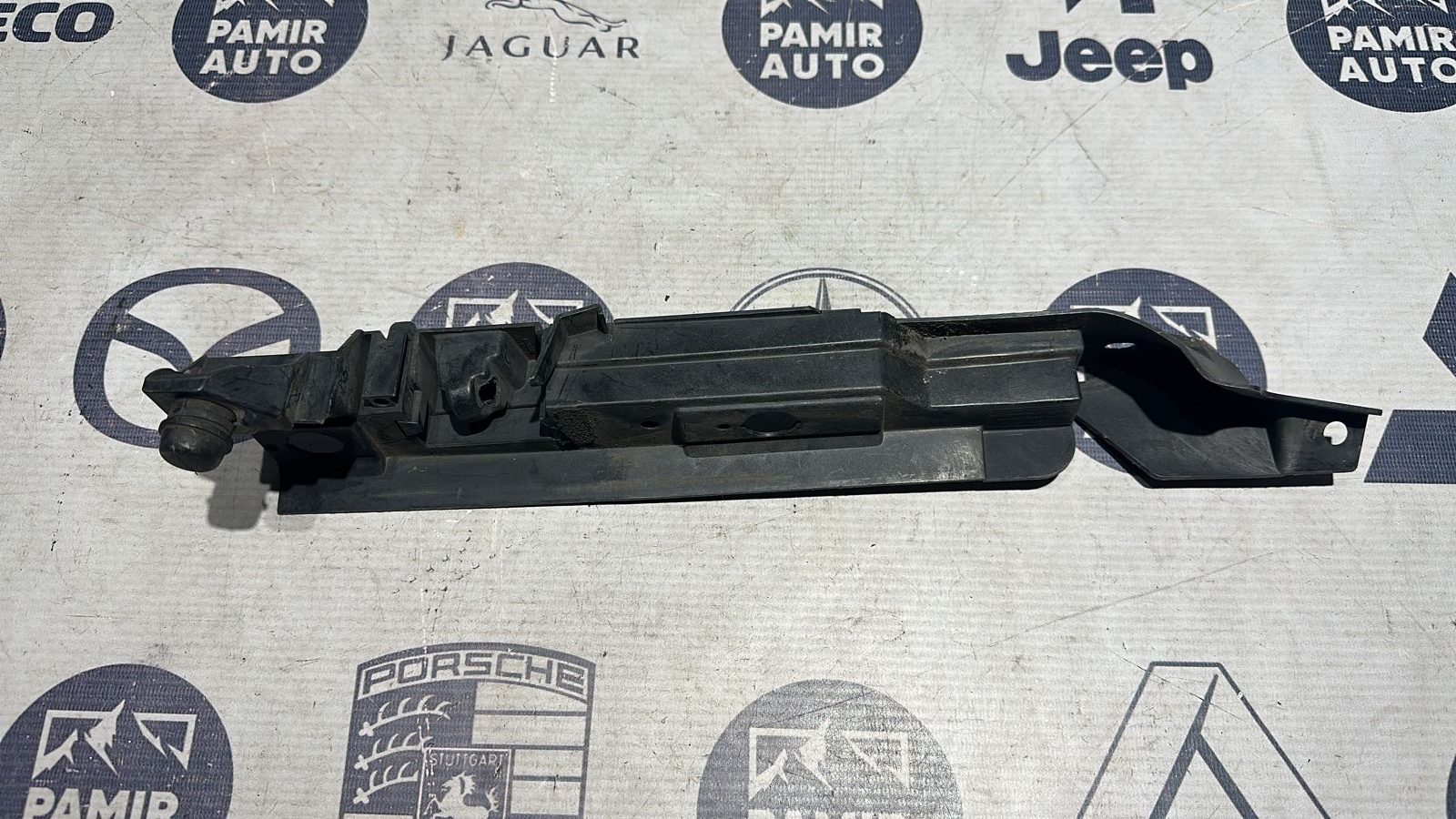 Кронштейн крепления крыла передний левый Opel Corsa/D 2006-2014