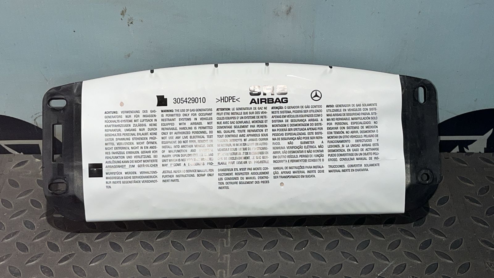 Подушка безопасности в торпедо Mercedes C/W204 2006-2015