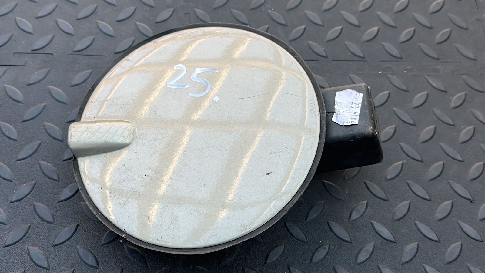 Лючок бензобака Opel Vectra/C 2002-2008