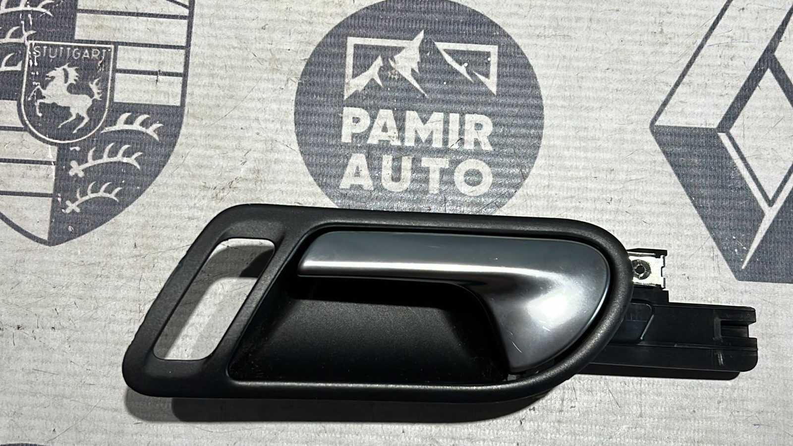 Ручка двери передняя левая Volkswagen Golf/5 2003-2009