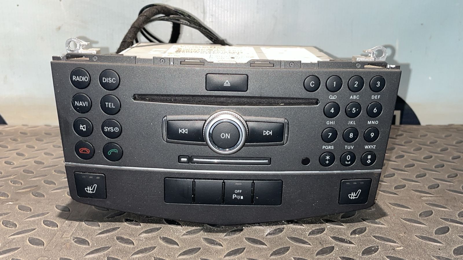 Магнитола Mercedes C/W204 2006-2015